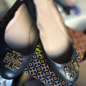 Tory Burch flats firm price!